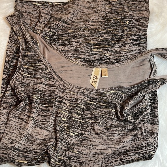 𝅺bke Sleeveless Tank Top - Picture 9 of 10